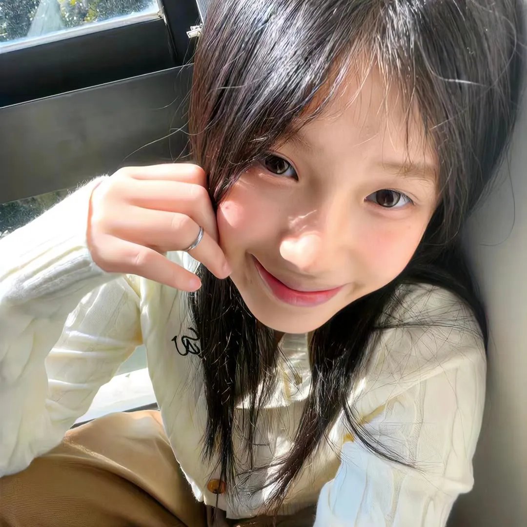 年轻女子